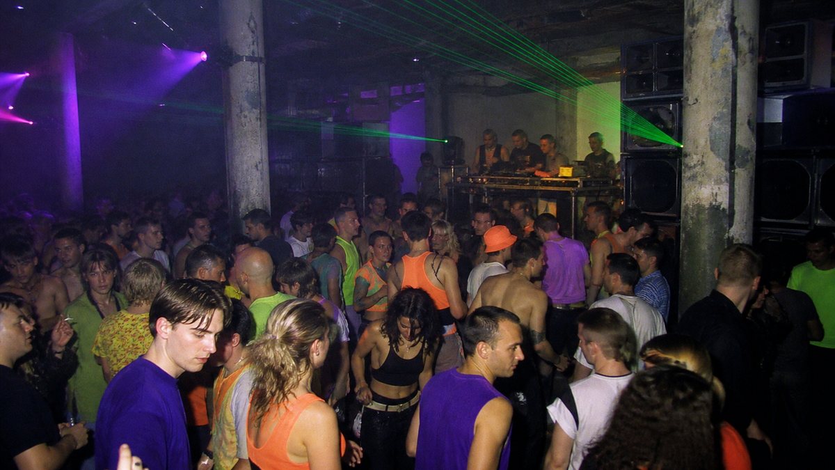 Rave aesthetic example
